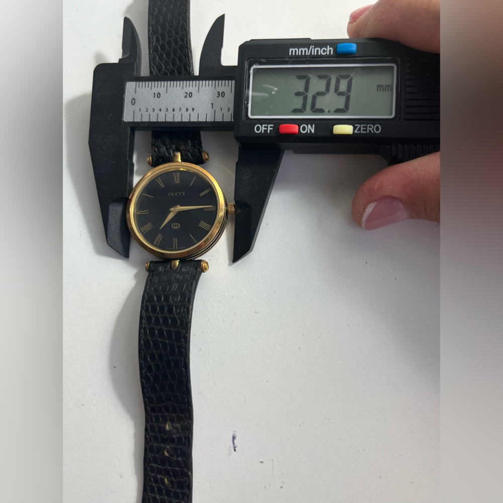 Gucci 2000M stacked Black and Gold Men's Watch - Picture 12 of 15